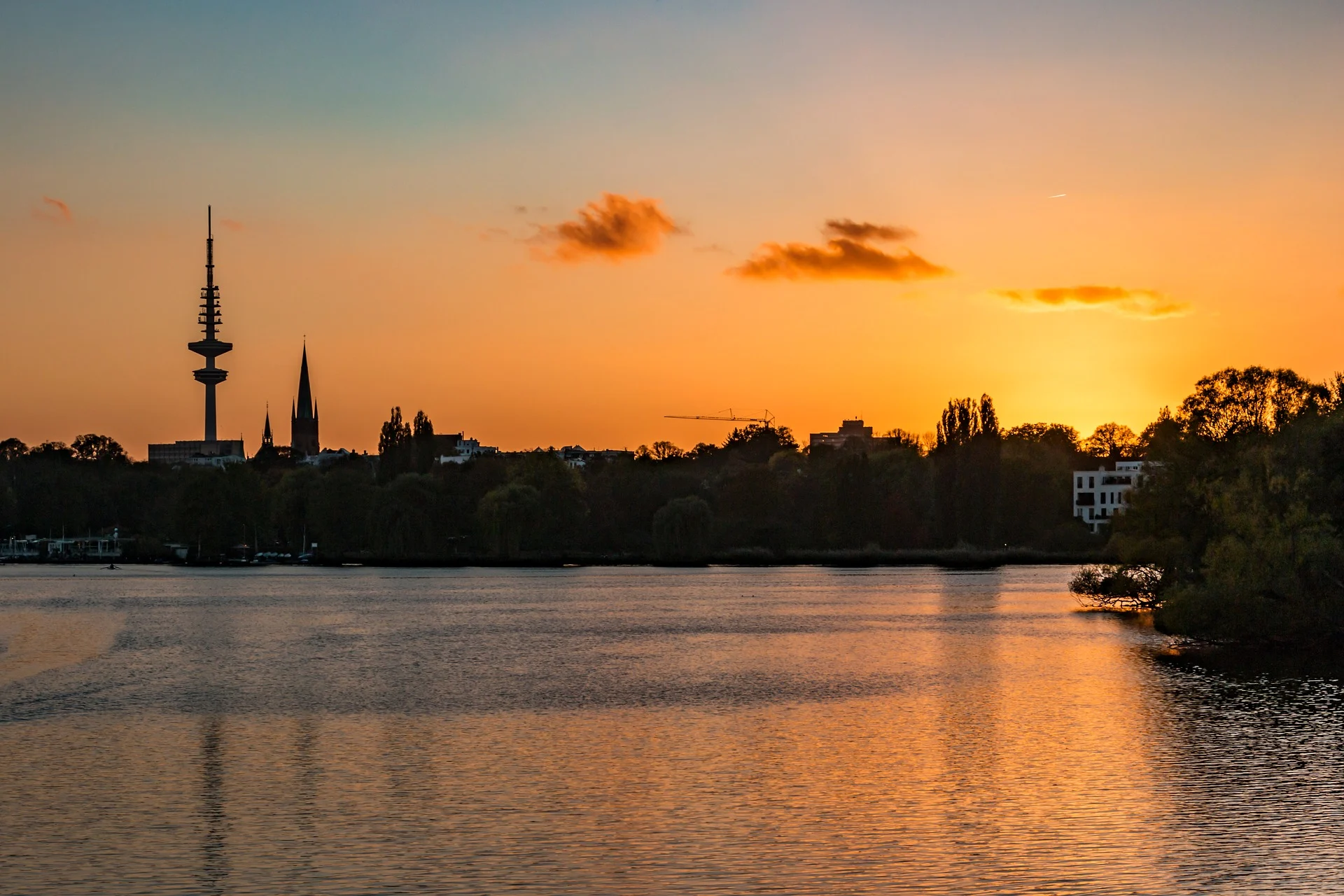Hamburg Alster Blick auf den Fernsehturm Sunset, Quelle:pixabay